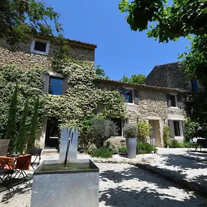 https://provence-km28.fr-provencehotel.com